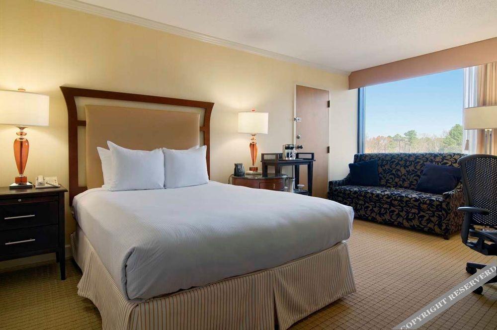 Hilton Raleigh North Hills Hotel Buitenkant foto